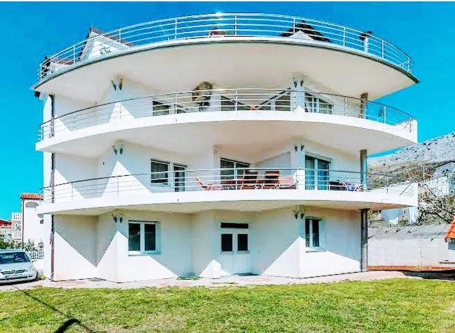 Apartman Aqua ポドストラナ エクステリア 写真