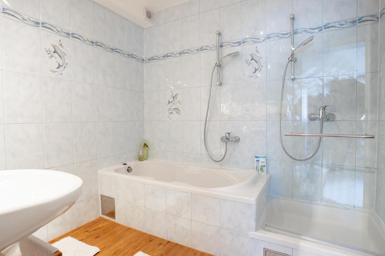 Apartman Aqua ポドストラナ エクステリア 写真