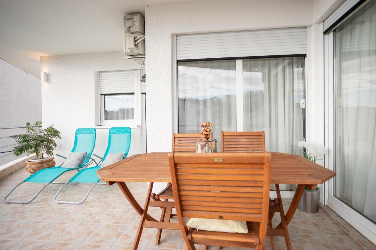 Apartman Aqua ポドストラナ エクステリア 写真